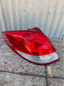 2012 2013 2014 2015 2016 2017 Hyundai Veloster Left Driver Tail Light OEM used
