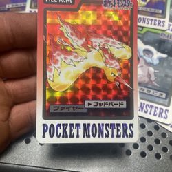 Moltres Pocket. Monster File Prism Card 