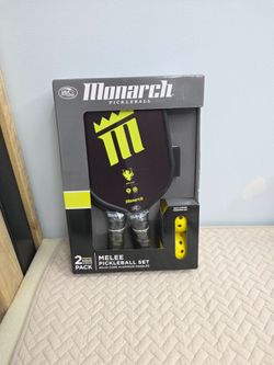NEW NIB Monarch Melee Pickleball 2-Player Set (2 Aluminum Paddles + 2 Outdoor Balls)