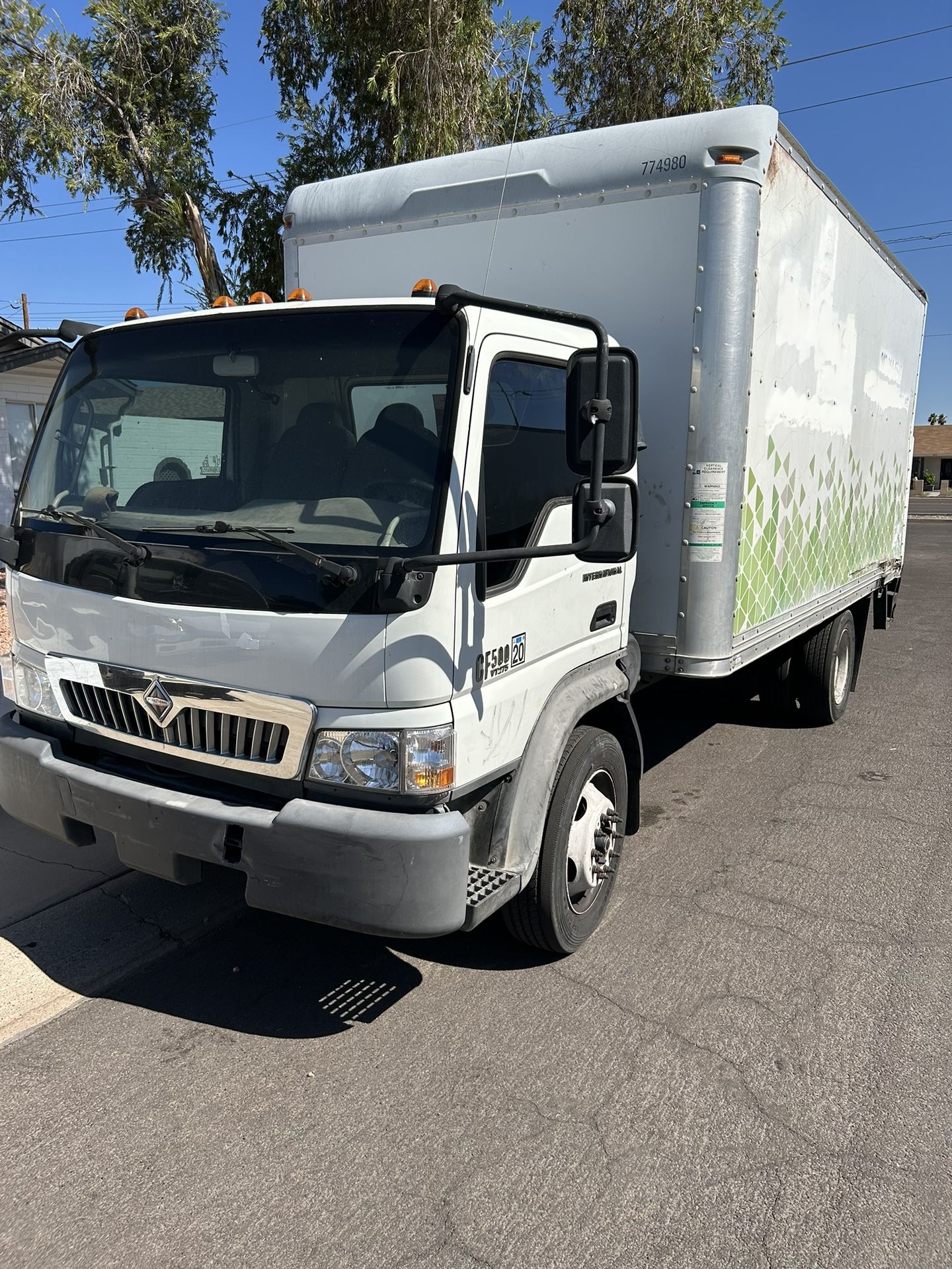 2008 international box truck 16’ . 181k miles . New fuel pump, injectors, oil change, turbo, o2 sensors , fuel sensors , fuel filter , New tires , col