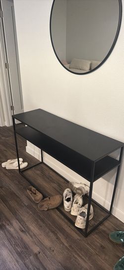 Black metal entry way table