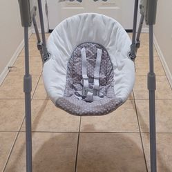 Graco Baby Swing