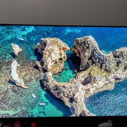SAMSUNG TV QLED