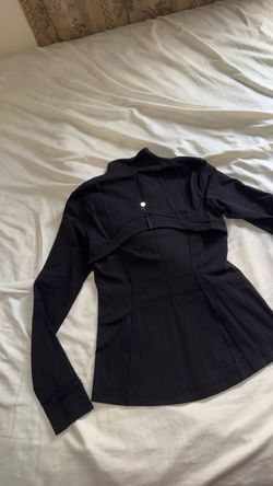 Lululemon sizes 6-8