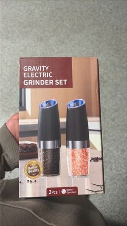 Electric Salt and Pepper Grinder Set