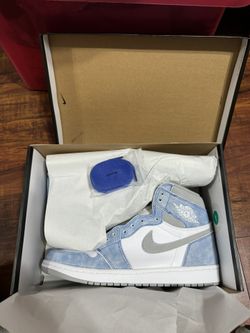 Nike Jordan 1 High Hyper Royal Size 9.5 Men’s