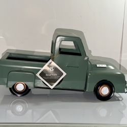 Vintage-Style Green Metal Pickup Truck Decor