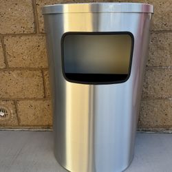 Trash Can 