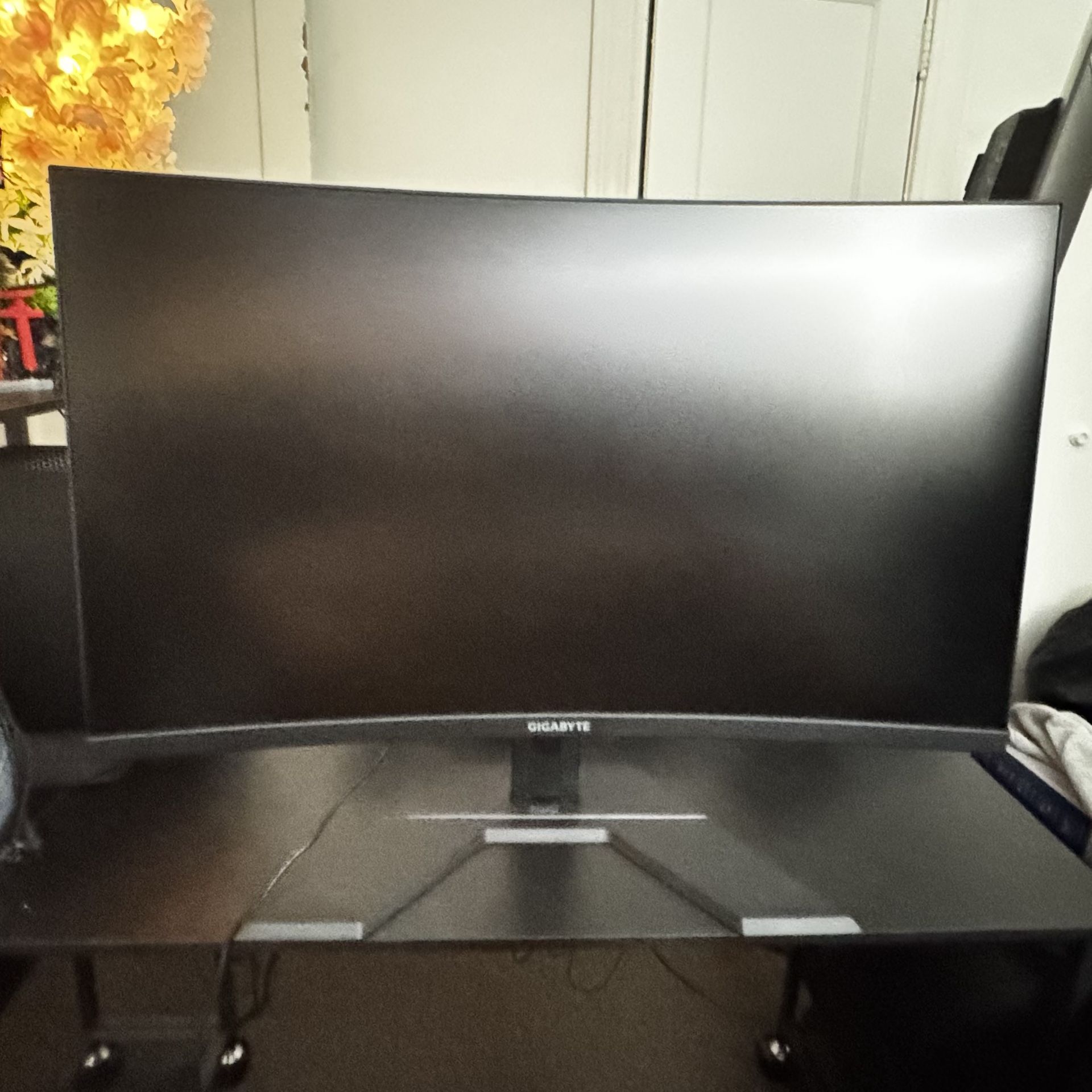 Gigabyte M32UC 32” Curved Monitor, 4K UHD, 144Hz, HDMI 2.1, PERFECT MONITOR FOR PS5 & XBOX S/X