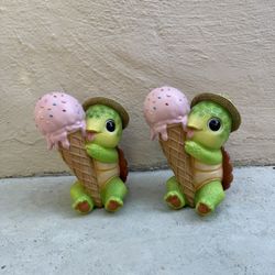 New! Set of two cute turtle ice cream figurines