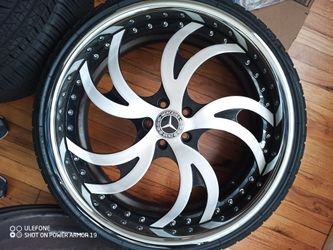 Mercedes Benz 22 Inch Staggered Wheels