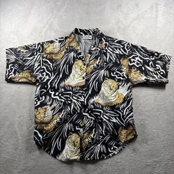 Vintage Caribou Tiger Print Women’s Size Large All Over Print Button Up USA #3A