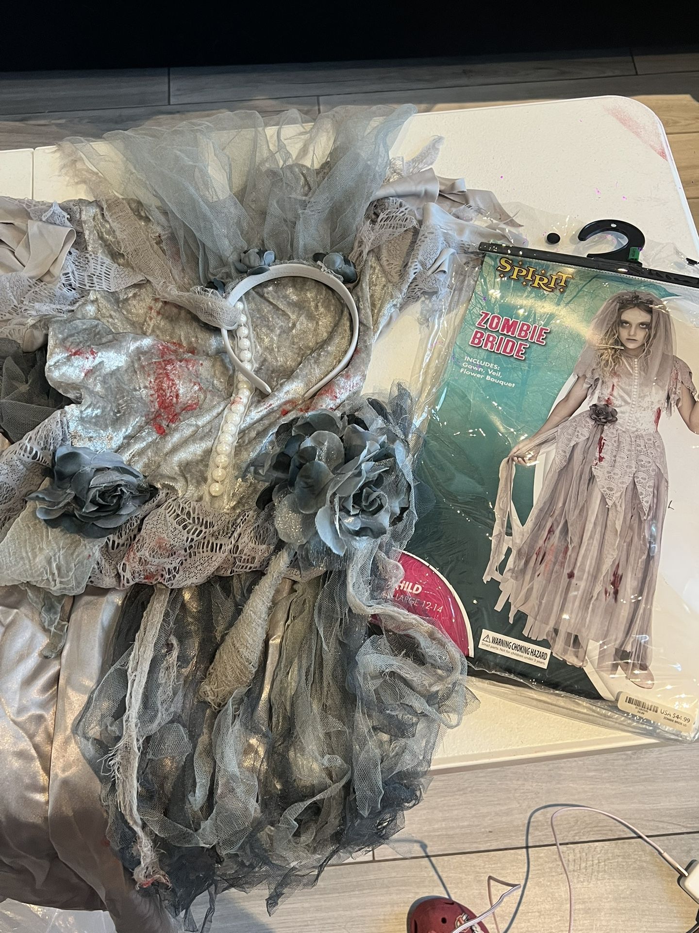 Kids Zombie Bride