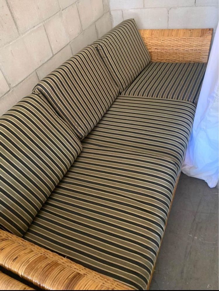 Beautiful Vintage Wicker Couch Set