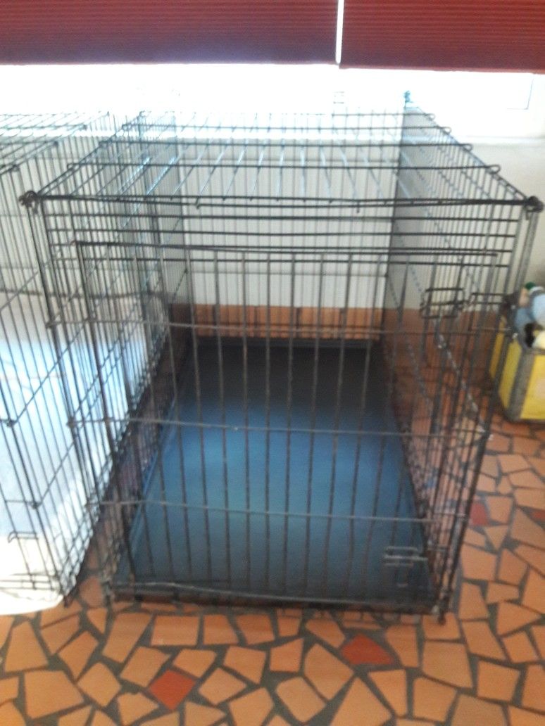 Large Metal Kennel And Many Pet Supplies I Am Donating For Free My Boy Passed Away 11/21 And I Dont Want To Have To Throw This All Away I HRescue.