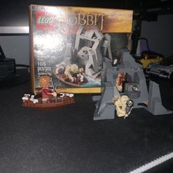 RARE  The Hobbit 79000 - Riddles for the Ring PRE BUILT