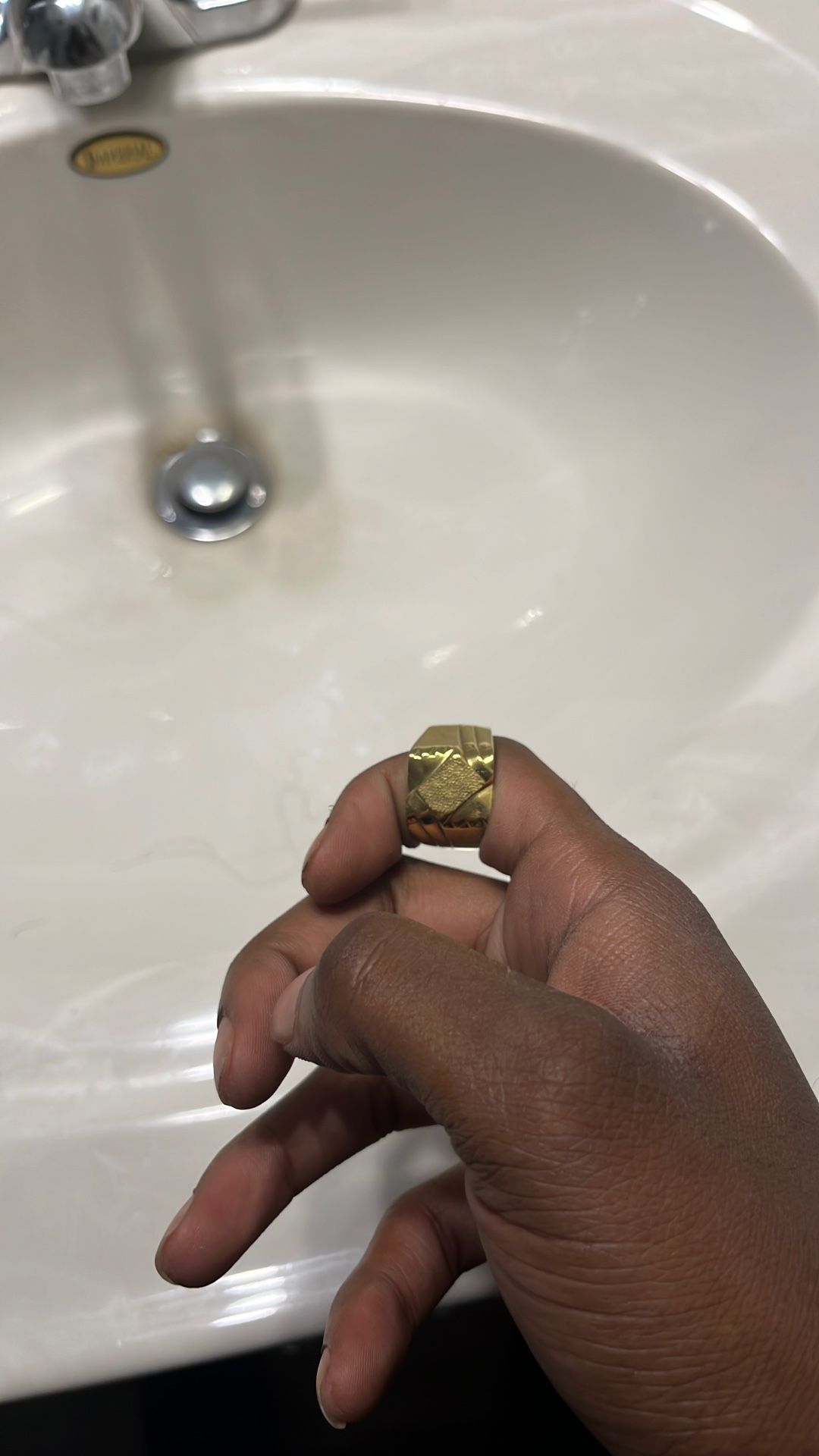 gold ring (10k)