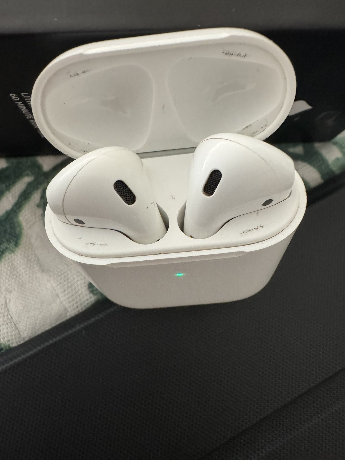 AirPods