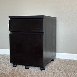 IKEA MALM Drawer Unit On Casters (URGENT, NEED TO SELL TODAY)