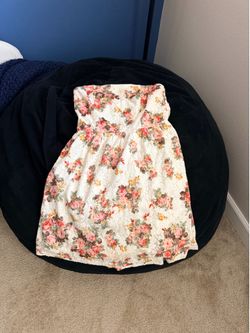 Medium halter dress