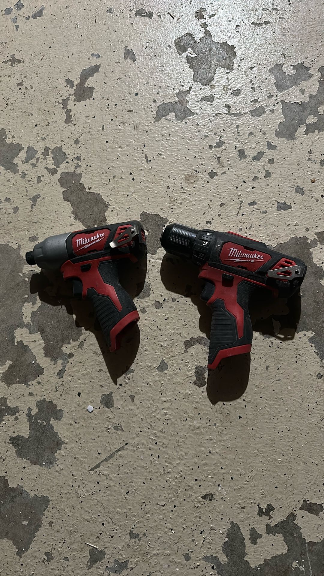 Milwaukee 12v Drill Set