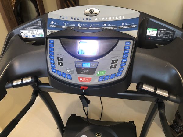 Horizon fitness treadmill DT680 (NOT WORKING) for Sale in Redlands, CA