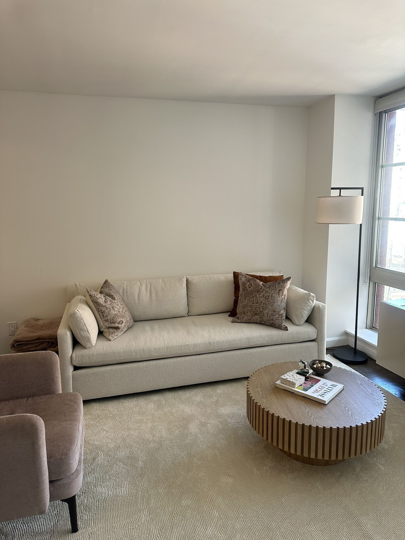 West elm Marin Couch 86” In Alabaster Like New