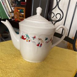 Vintage Farberware White Christmas '95 Tea Pot 