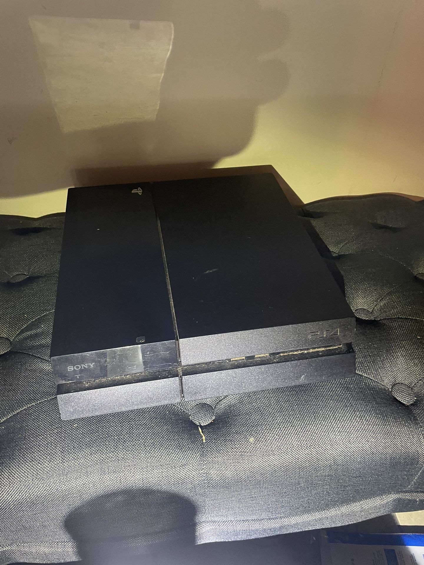 PLAYSTATION 4 NO TRADES