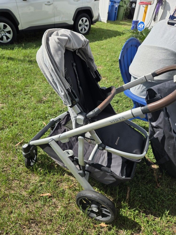 Uppababy Vista v2 and Bassinet
