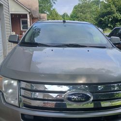Marca Ford, Color Gris, Año 2018