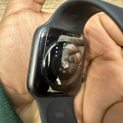 Apple Watch Series 5 44mn 