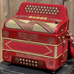 Acordeon / Accordion  Tono De Mi