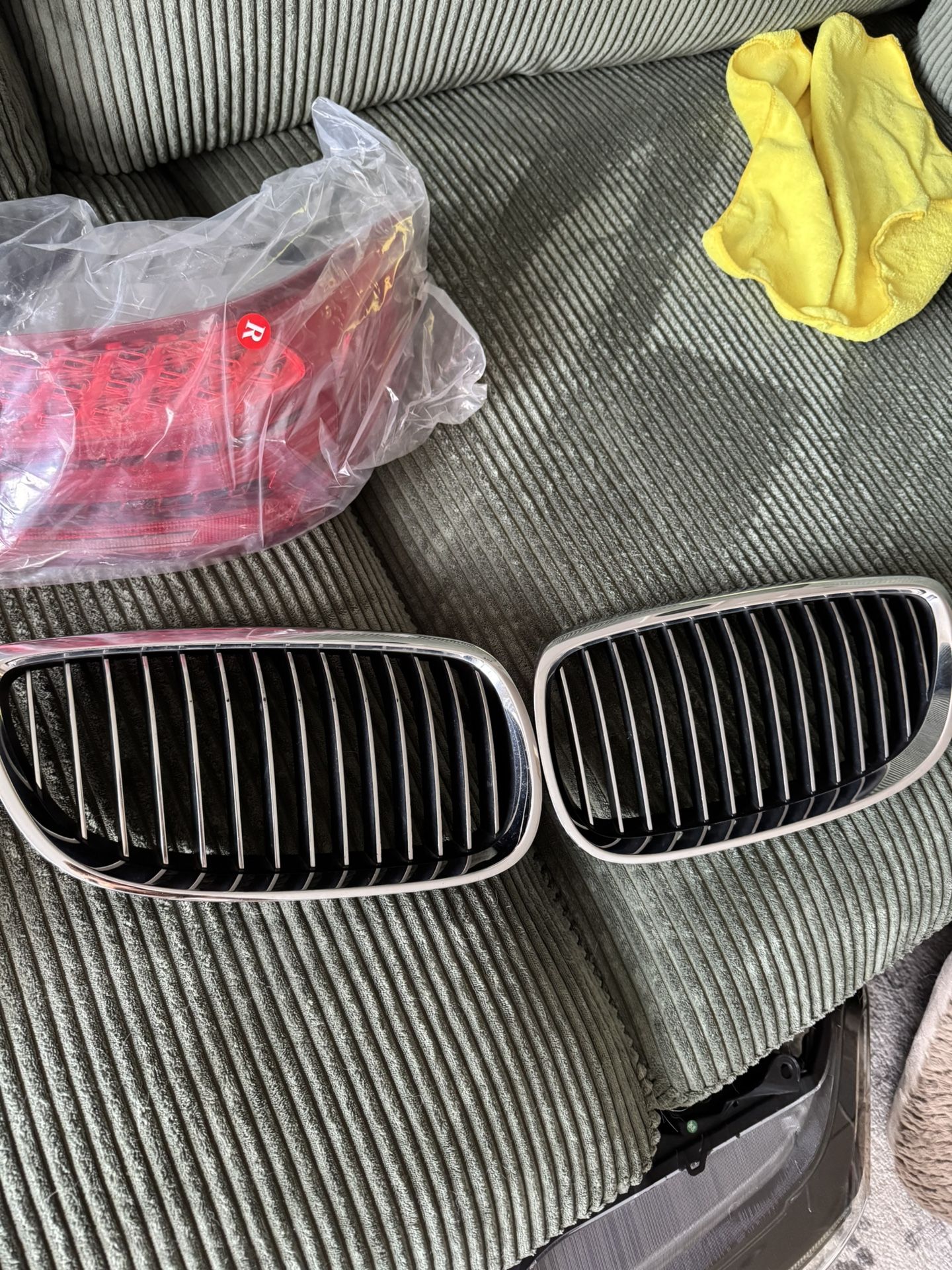 E92 M3 OEM Kidney Grills