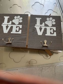 Dog Paw LOVE Wooden Wall Hook Signs – Set of 2