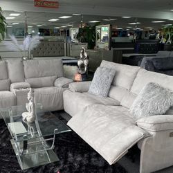 Gray Power Reclining Sofa And Love With USB  Available Now  $1,999!/Sofá reclinable Gray Power y Love con USB ¡Disponibles ahora por $1,999!