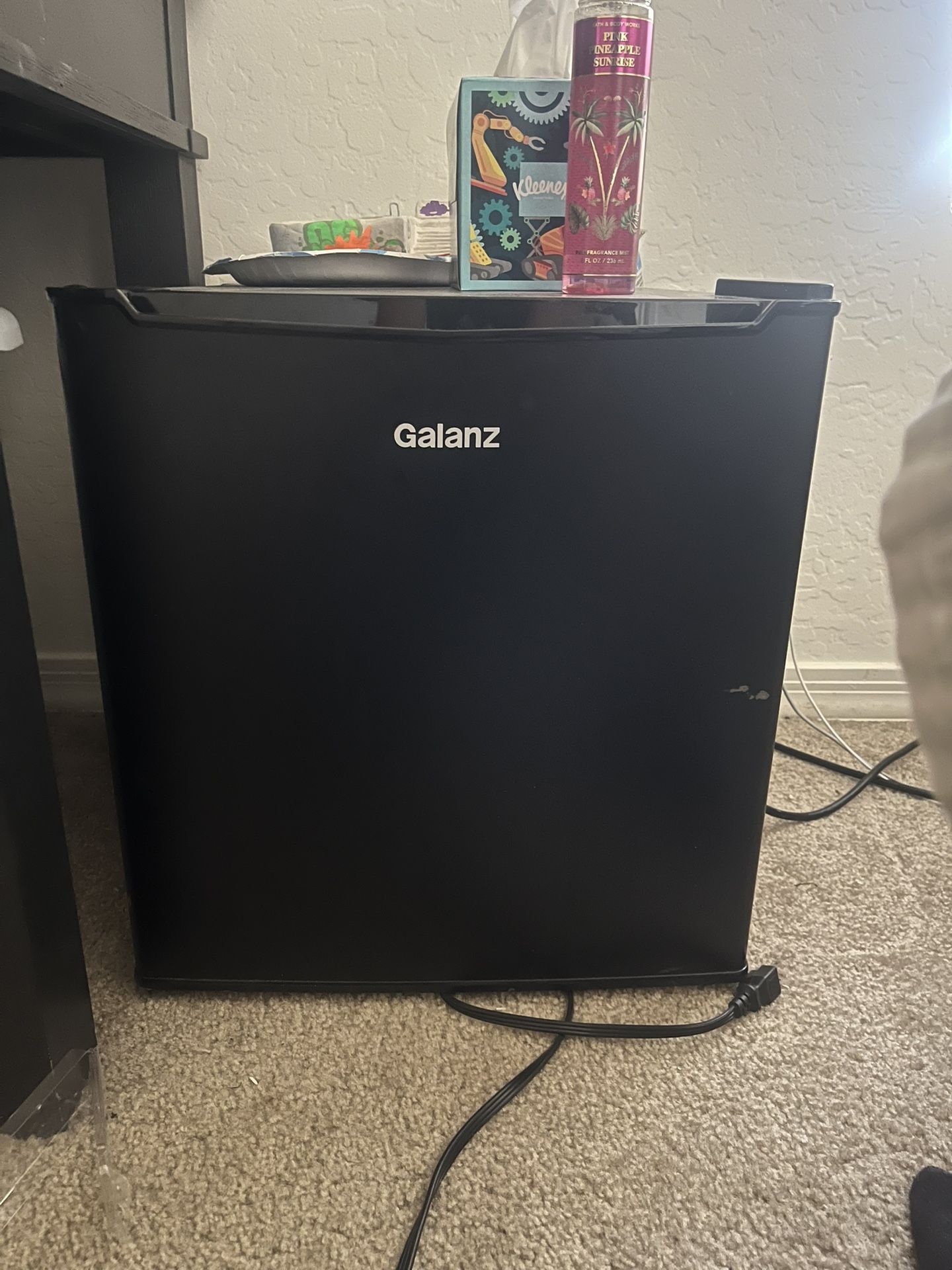 Galanz Mini Fridge