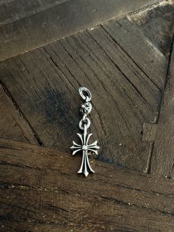 Chrome Hearts Tiny Cross with Crossball pendant