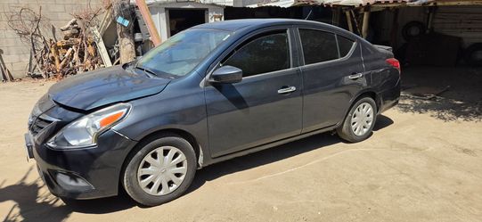 2016 nissan versa