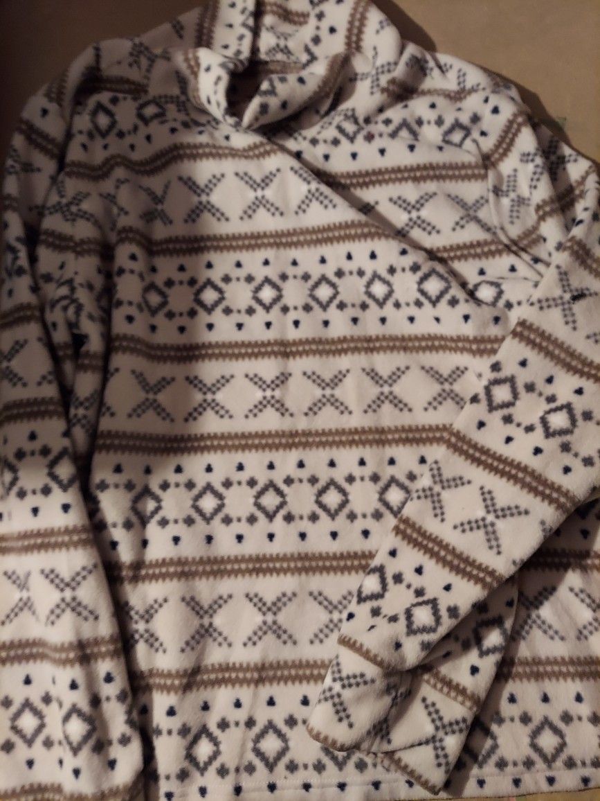Sweater And Sweatshirt