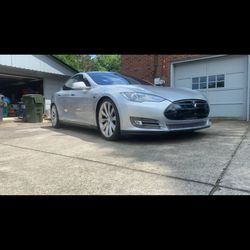 2013 Tesla Model S