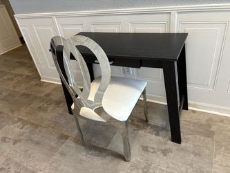 Black desk With chair