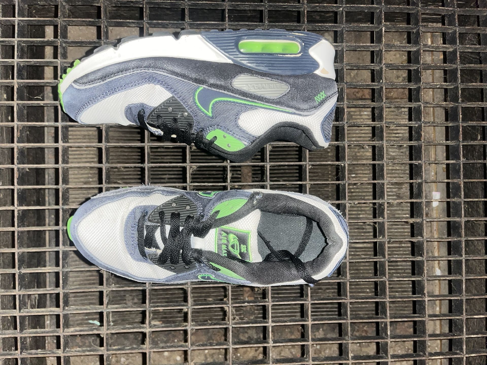 Mens Nike Shoes Size 7