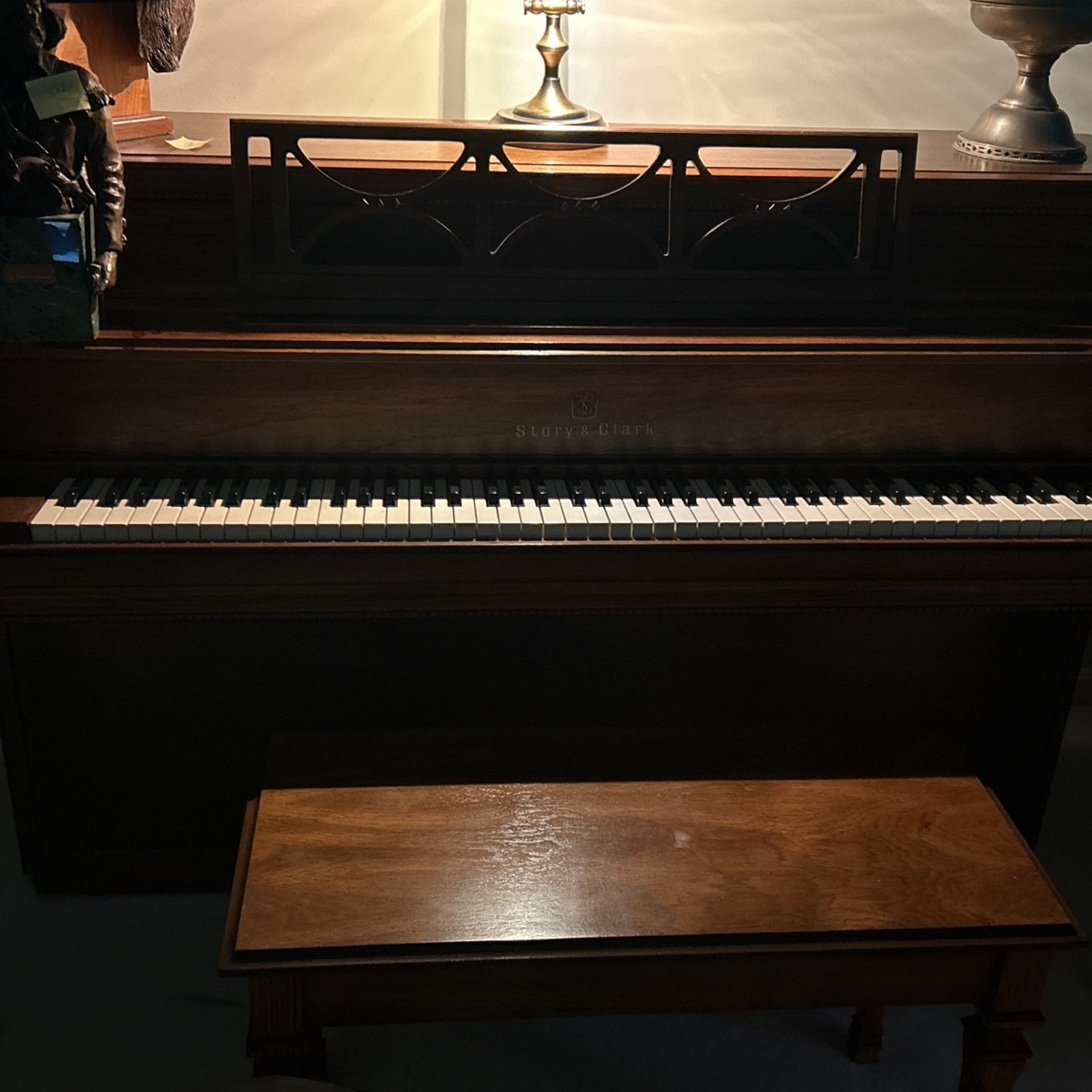 Story And Clark Piano