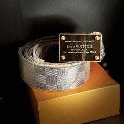 Luis Vuitton Leather Belt 