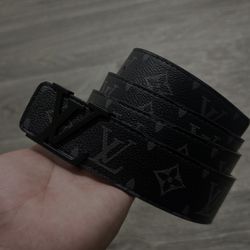 Louis Vuitton Initiales Belt