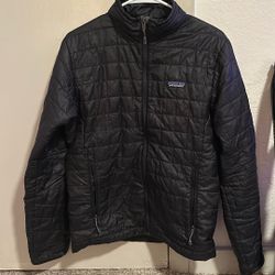 Nanopuff patagonia black jacket size S