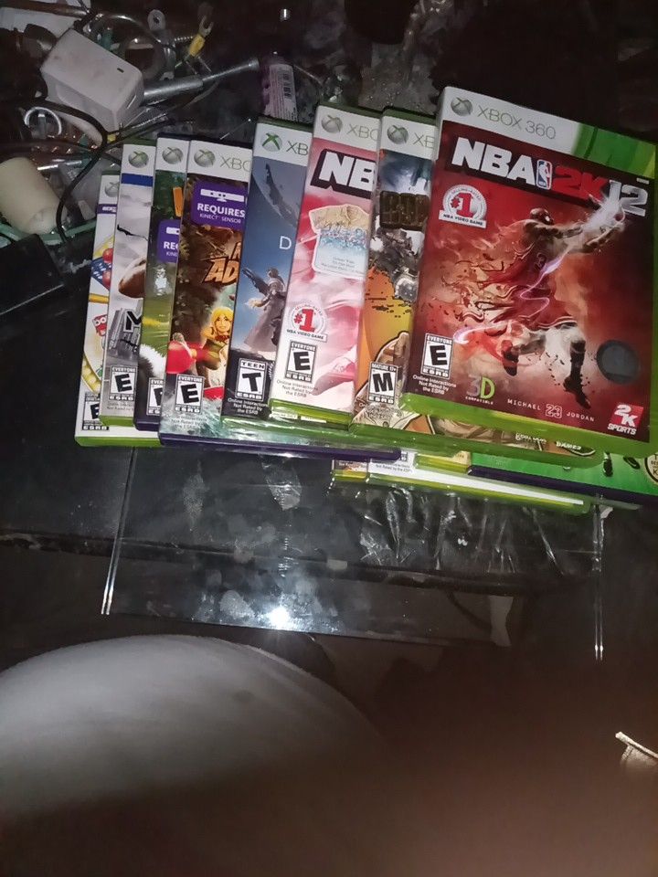 Xbox 360 Video Game Bundle