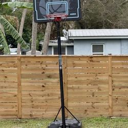 Lifetime Basketball Hoop