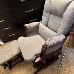 Rocking Chair 
